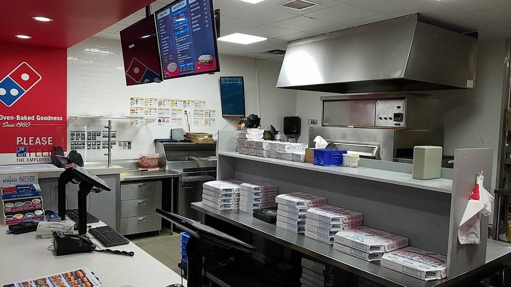 Dominos Pizza | meal delivery | 743 Main St, Winchester, MA 01890, USA | 7817298844 OR +1 781-729-8844