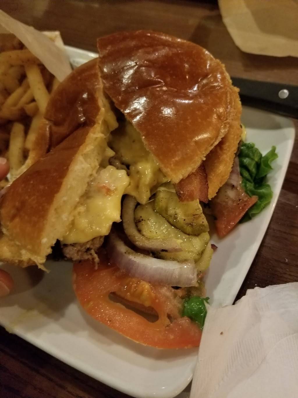 TGI Fridays | restaurant | 15407 South La Grange Road, Orland Park, IL 60462, USA | 7084600269 OR +1 708-460-0269