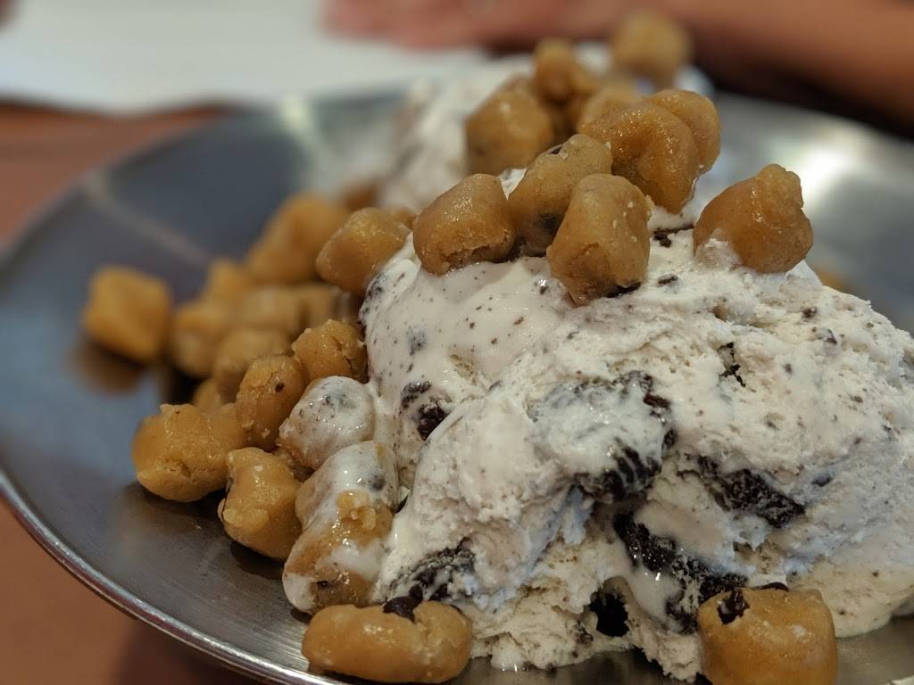 Friendlys | restaurant | 777 Broadway, Saugus, MA 01906, USA | 7812312738 OR +1 781-231-2738