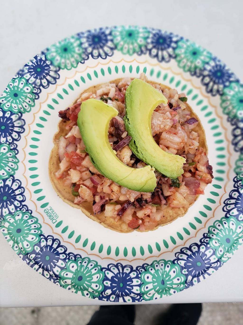 Mariscos El Pariente | restaurant | 160 El Camino Real, San Bruno, CA 94066, USA | 4152335175 OR +1 415-233-5175