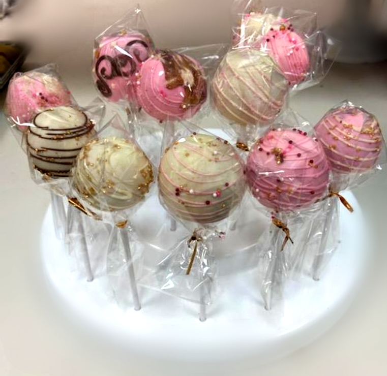 Yolandas Bakery | bakery | 19742 Sherman Way, Winnetka, CA 91306, USA | 8183486720 OR +1 818-348-6720