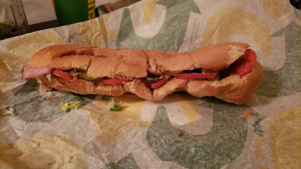 Subway Restaurants | restaurant | 607 Business Loop 70 E, Columbia, MO 65201, USA | 5734494994 OR +1 573-449-4994