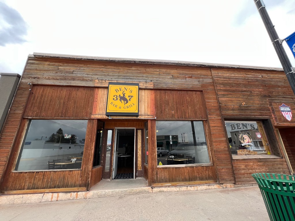 Bens Bar | restaurant | 39 N Wyoming Ave, Guernsey, WY 82214, USA | 3078362367 OR +1 307-836-2367