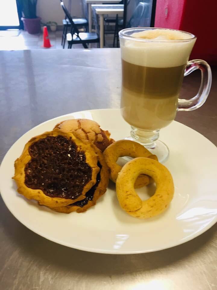 Semitas Katrachas | restaurant | 8923 Woodman Ave, Arleta, CA 91331, USA | 8188105243 OR +1 818-810-5243