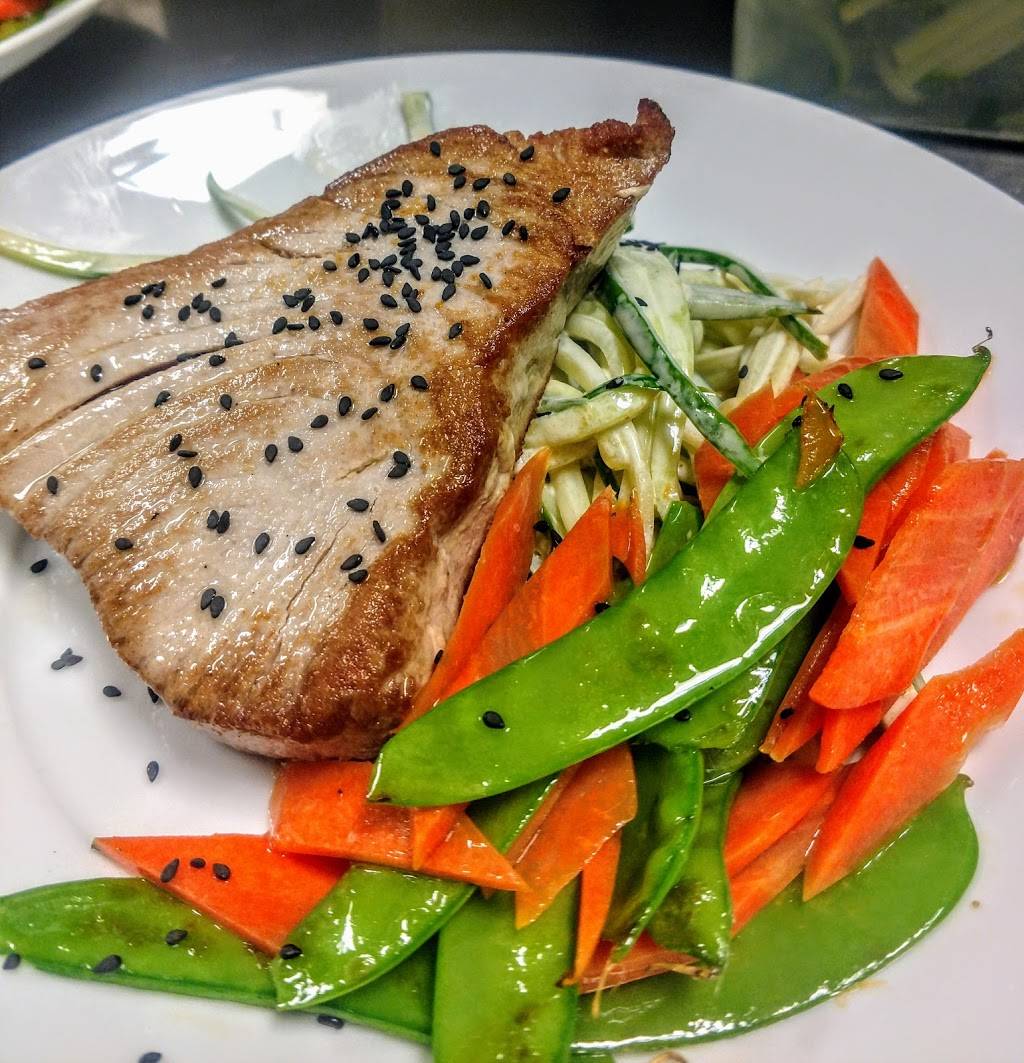 35 Brix | restaurant | Heritage Crossing Plaza, 3875 Massillon Rd, Uniontown, OH 44685, USA | 3308999200 OR +1 330-899-9200