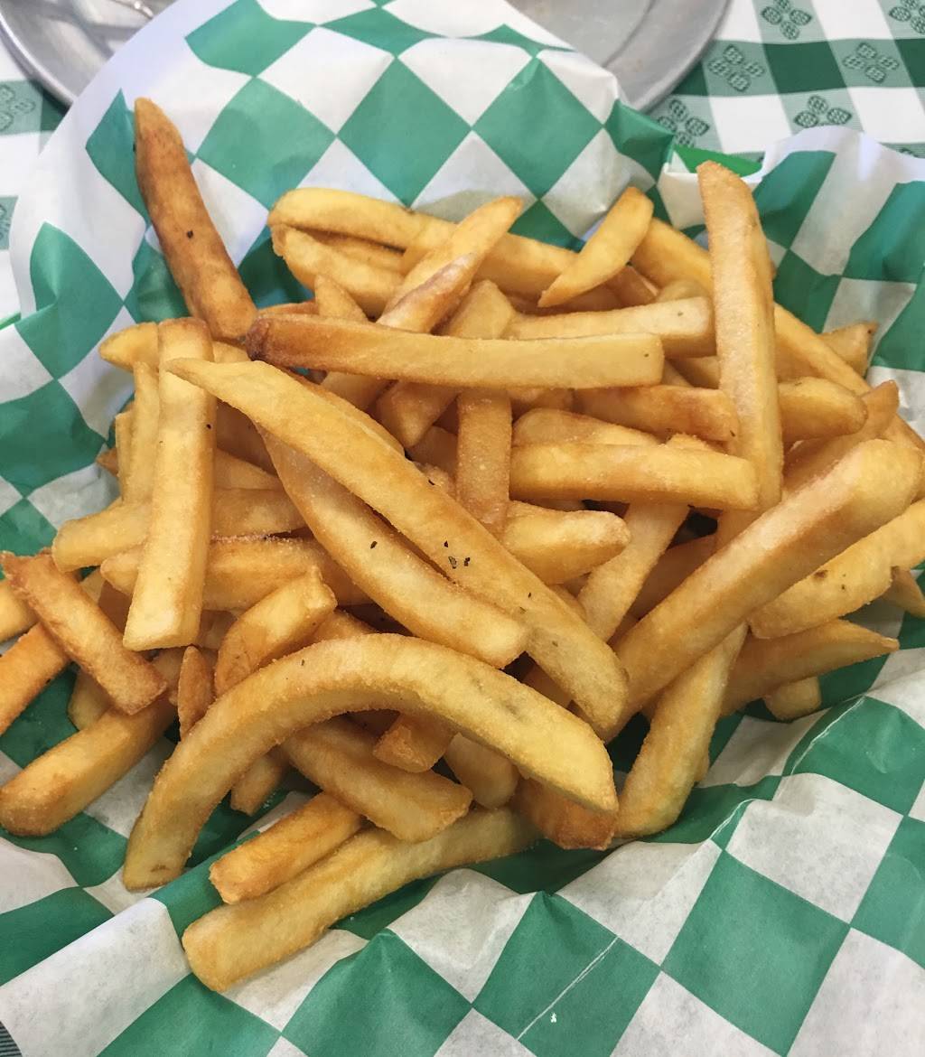 Sergio’s Pizzeria LLC | restaurant | 330 140 Village Rd, Westminster, MD 21157, USA | 4108615838 OR +1 410-861-5838