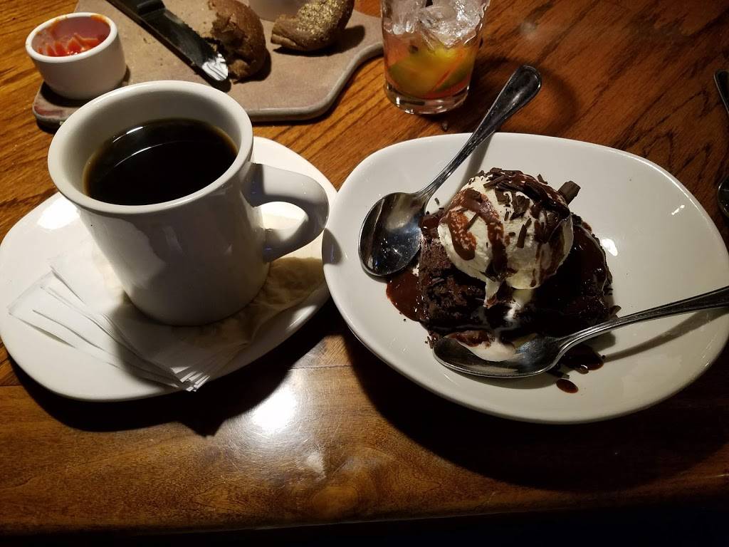 Outback Steakhouse | restaurant | 110 Montrose W Ave, Akron, OH 44321, USA | 3306654849 OR +1 330-665-4849