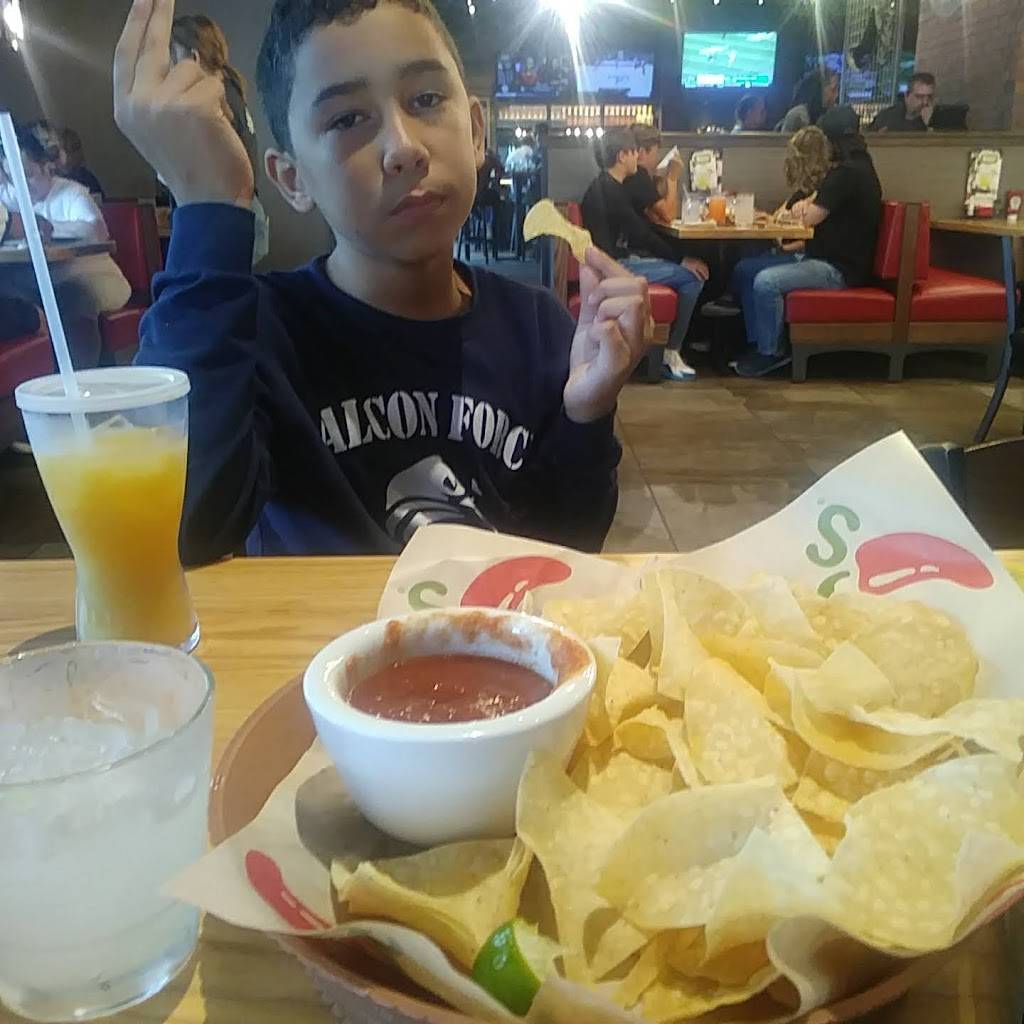 Chilis Grill & Bar | restaurant | 12705 SW 152nd St, Miami, FL 33186, USA | 3056766611 OR +1 305-676-6611