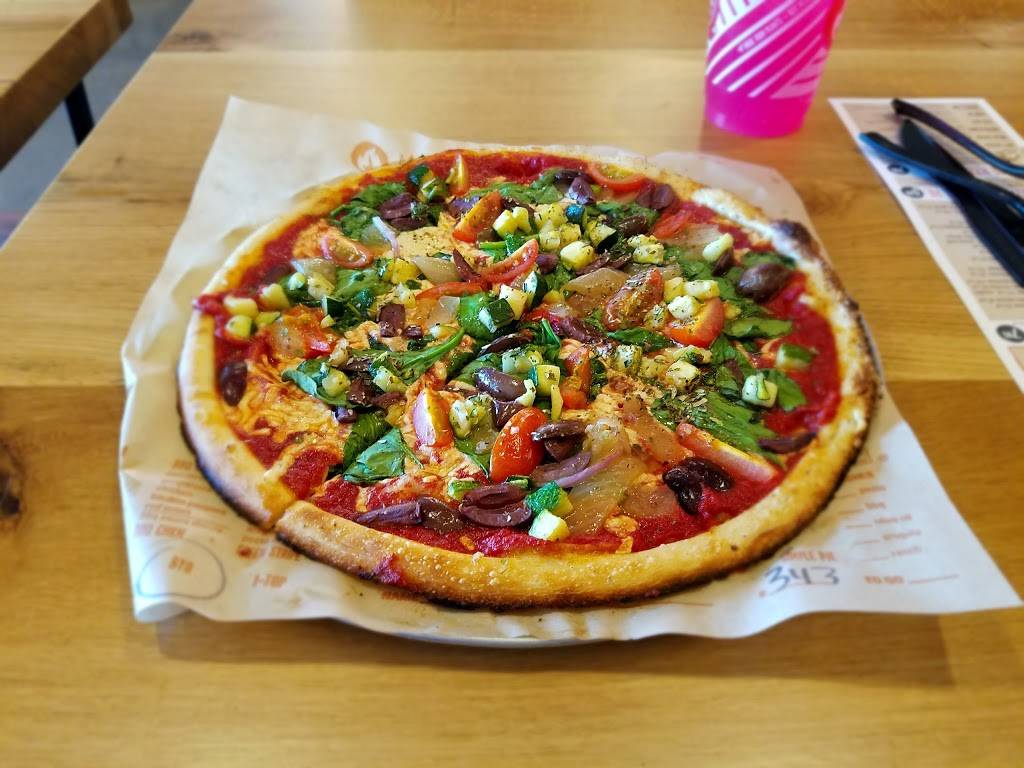 Blaze Pizza | meal takeaway | 12701 Stone Village Way, Midlothian, VA 23113, USA | 8042341482 OR +1 804-234-1482