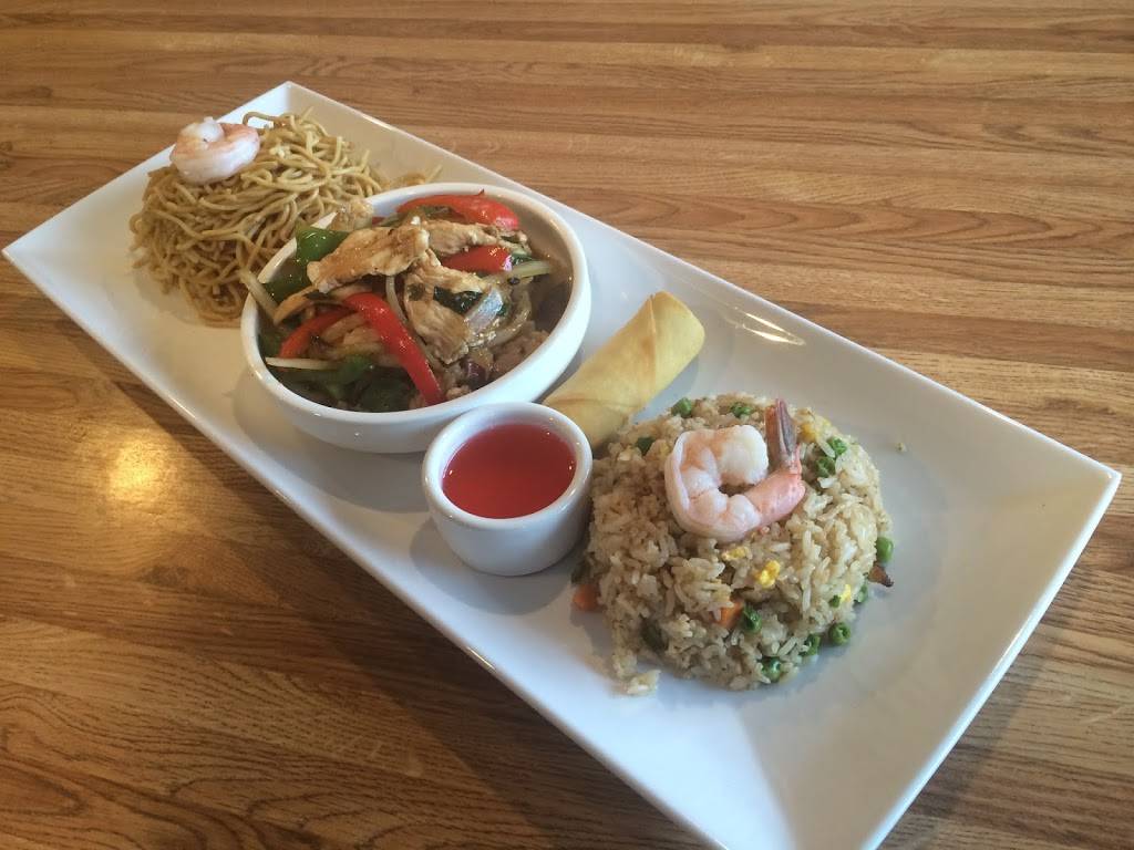 Siam House Thai Street Food | restaurant | 16045 Sherman Way, Van Nuys, CA 91406, USA | 8189946383 OR +1 818-994-6383