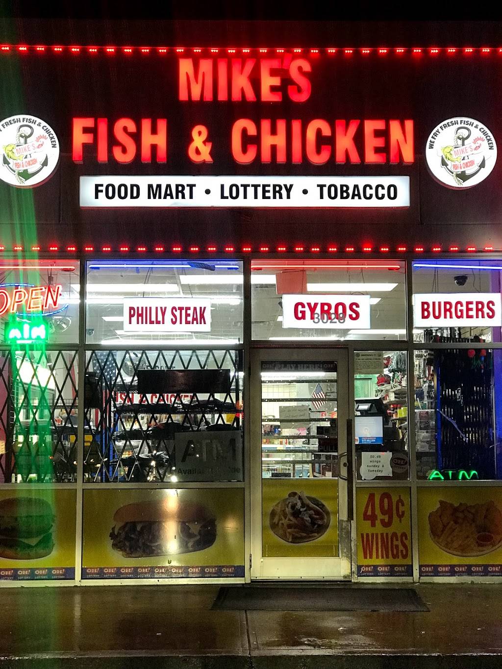 Mikes fish and chicken | restaurant | 3028 Colerain Ave, Cincinnati, OH 45225, USA | 5135412930 OR +1 513-541-2930