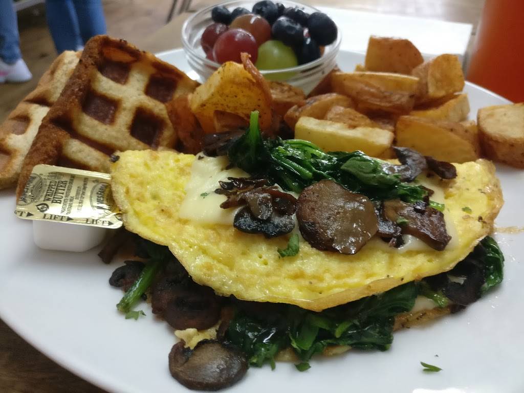 Texas Toast Breakfast & Burgers | restaurant | 3307 S Zarzamora St, San Antonio, TX 78225, USA | 2102124855 OR +1 210-212-4855