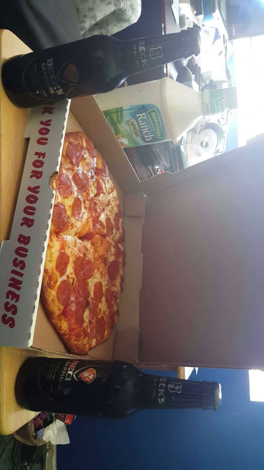 Ginos Italian Pizzeria | restaurant | 628 Cooper Rd, Oxnard, CA 93030, USA | 8054874313 OR +1 805-487-4313