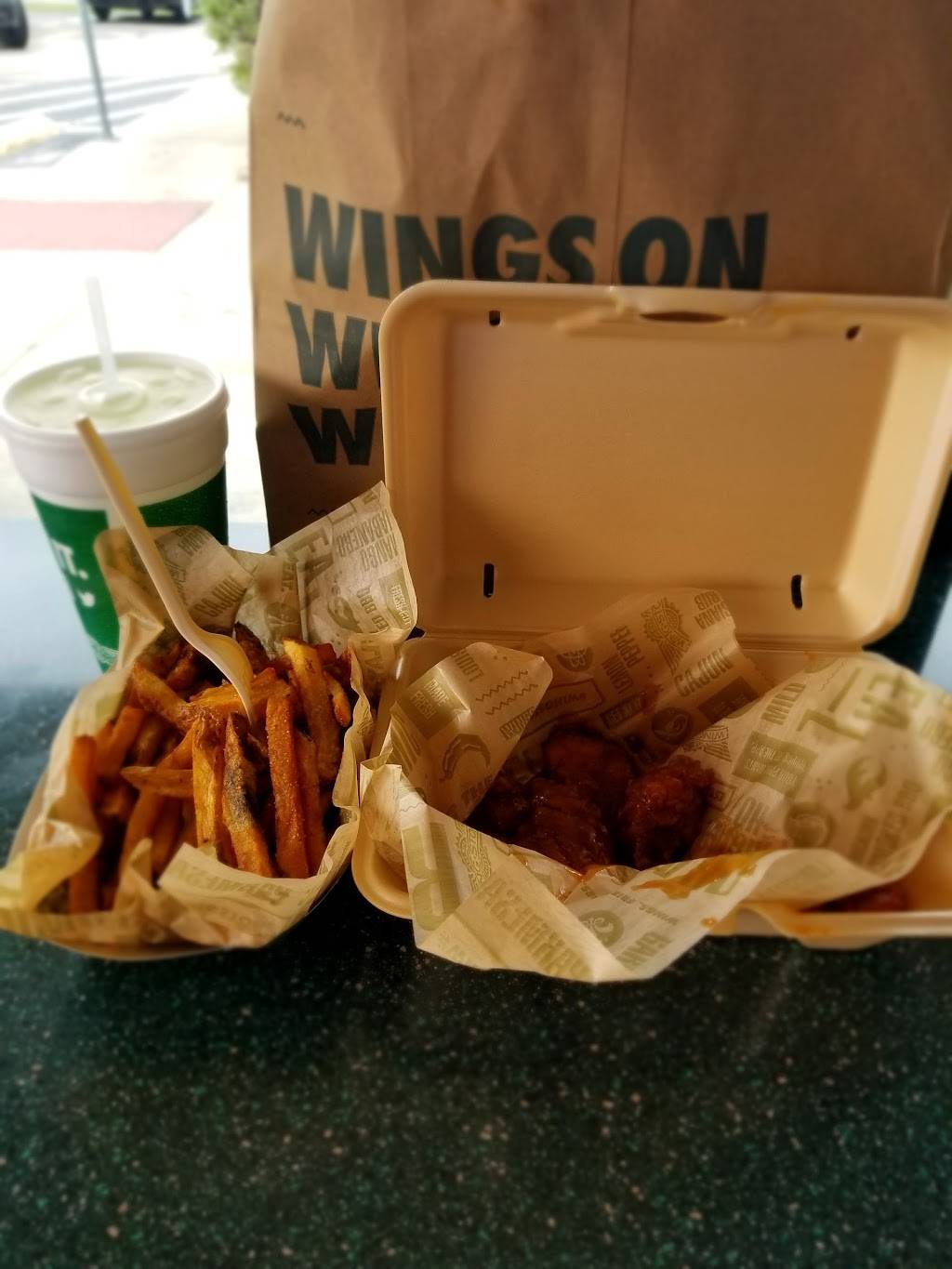 Wingstop | restaurant | 419 E Pioneer Pkwy, Grand Prairie, TX 75051, USA | 9722649464 OR +1 972-264-9464