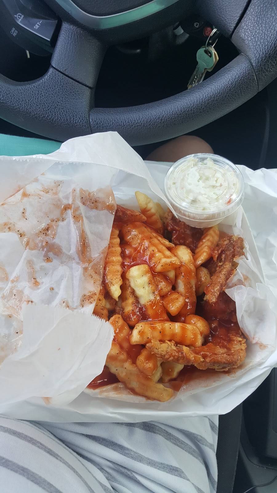 Harolds Chicken Shack | restaurant | 1014 S Western Ave, Chicago, IL 60612, USA | 3127331401 OR +1 312-733-1401