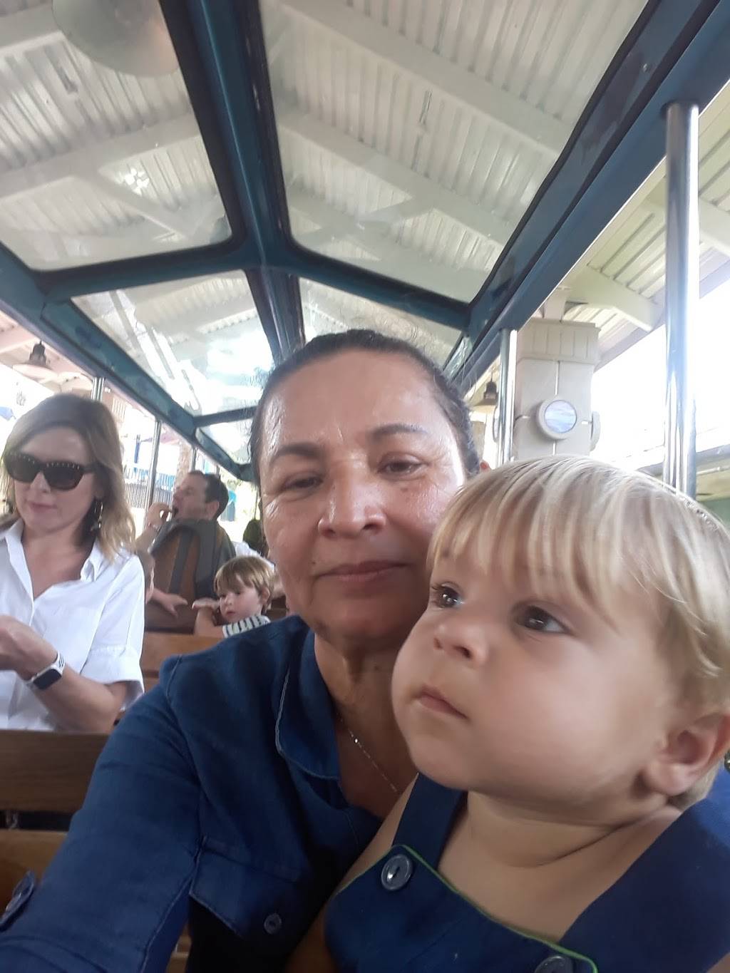 The Aquarium | restaurant | Gulf Fwy, Houston, TX 77002, USA | 2813645341 OR +1 281-364-5341