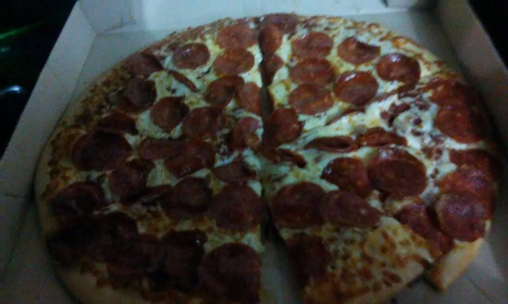 Little Caesars Pizza | meal takeaway | 837 E Oak St, Oakland, MD 21550, USA | 3015339034 OR +1 301-533-9034