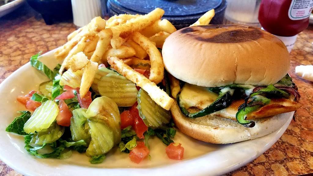 La Hacienda de Los Barrios | restaurant | 18747 Redland Rd, San Antonio, TX 78259, USA | 2104978000 OR +1 210-497-8000