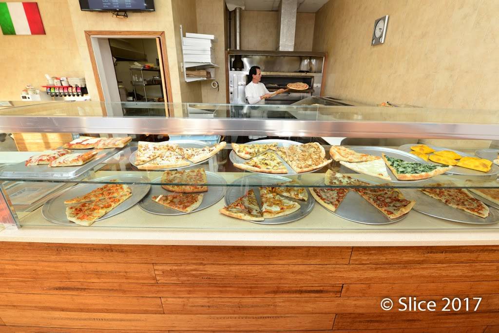 Dom & Vinnies Pizzeria | restaurant | 1032, 1165 Knollwood Rd, White Plains, NY 10603, USA | 9145927643 OR +1 914-592-7643