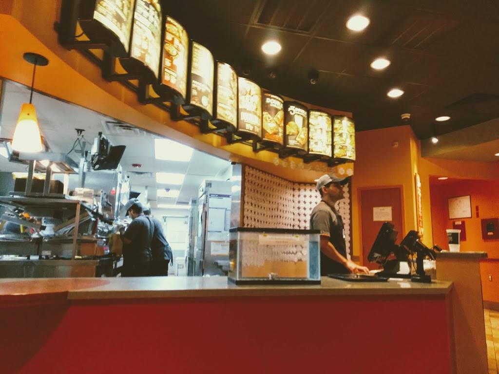 Taco Bell | meal takeaway | 514 Washington St, Attleboro, MA 02703, USA | 5083996138 OR +1 508-399-6138