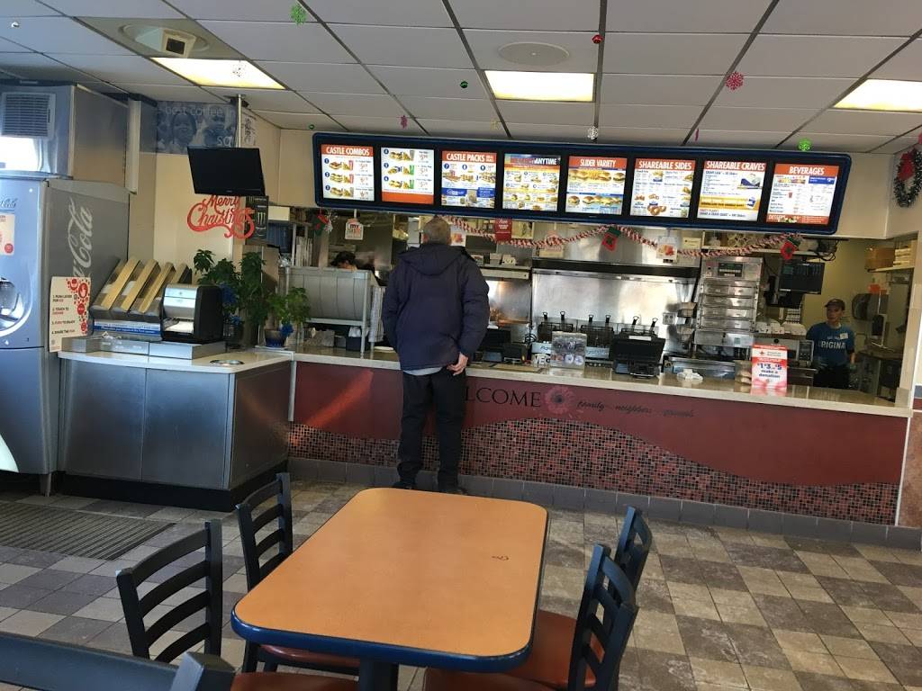 White Castle | restaurant | 5940 N Ridge Ave, Chicago, IL 60660, USA | 7732719638 OR +1 773-271-9638
