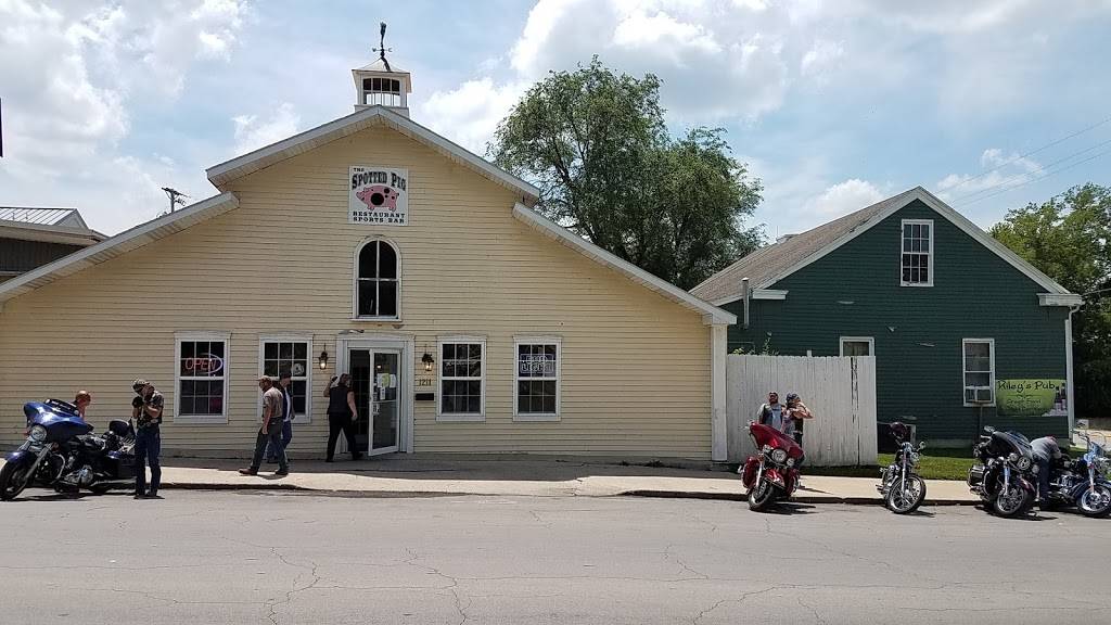 Spotted Pig | restaurant | 1211 Franklin Ave, Lexington, MO 64067, USA | 6602597768 OR +1 660-259-7768