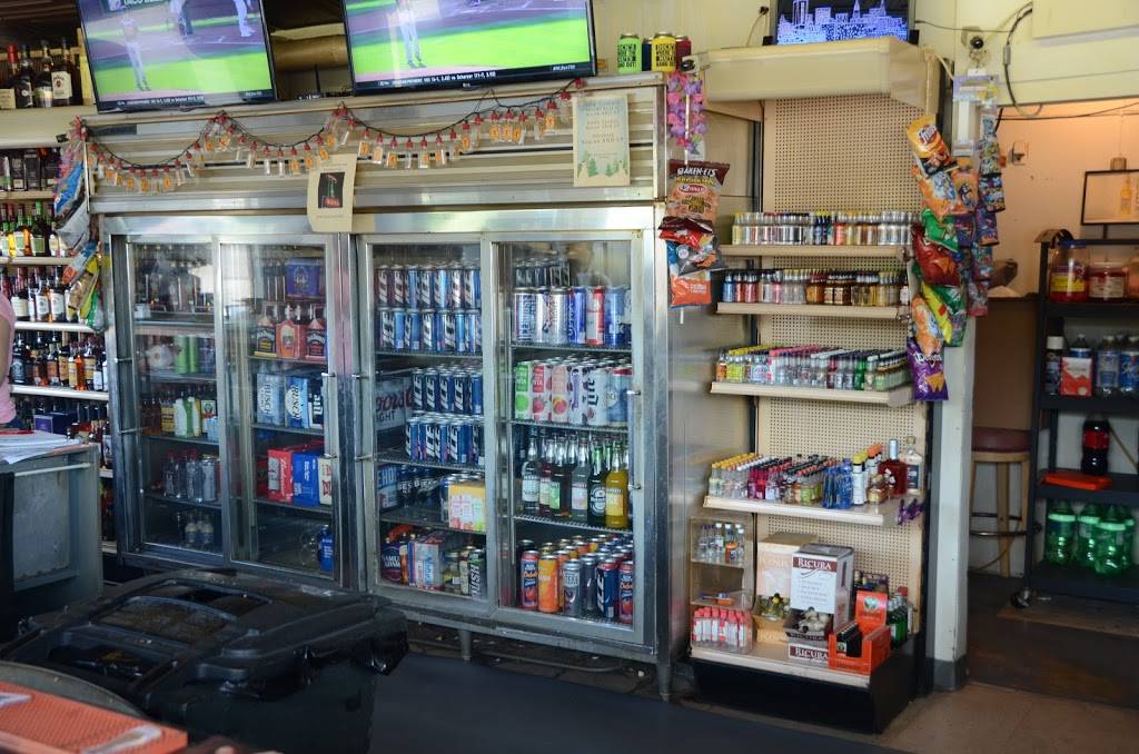 Dicks Drive In and BBQ | restaurant | 1515 E 9th St, Hopkinsville, KY 42240, USA | 2708867800 OR +1 270-886-7800