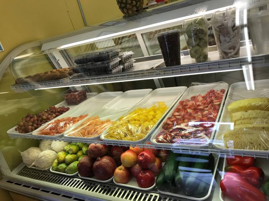 Bionicos ZACATECAS | restaurant | 5037 Gage Ave, Bell, CA 90201, USA | 3237050726 OR +1 323-705-0726