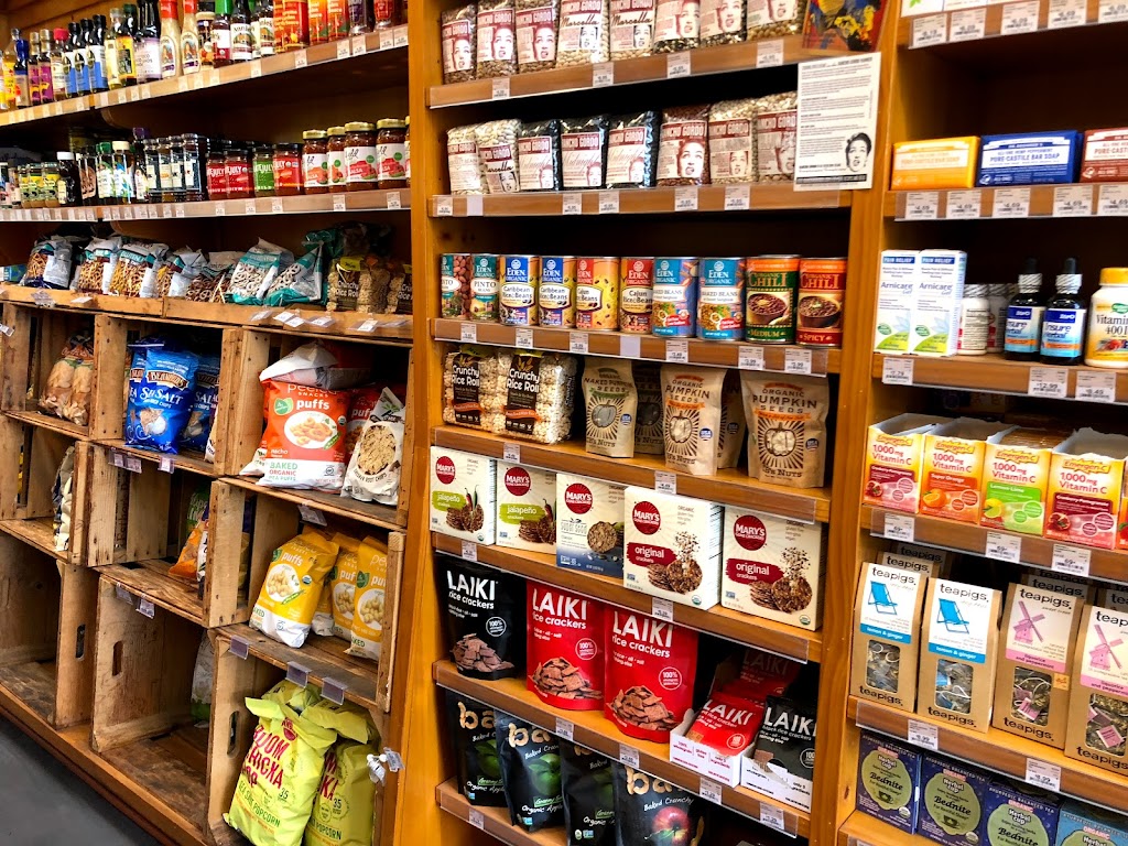 Mrs. Winstons - L.A.s Best Salad & Juice Bar-Ocean Park | restaurant | 3150 Ocean Park Blvd, Santa Monica, CA 90405, USA | 3104527770 OR +1 310-452-7770