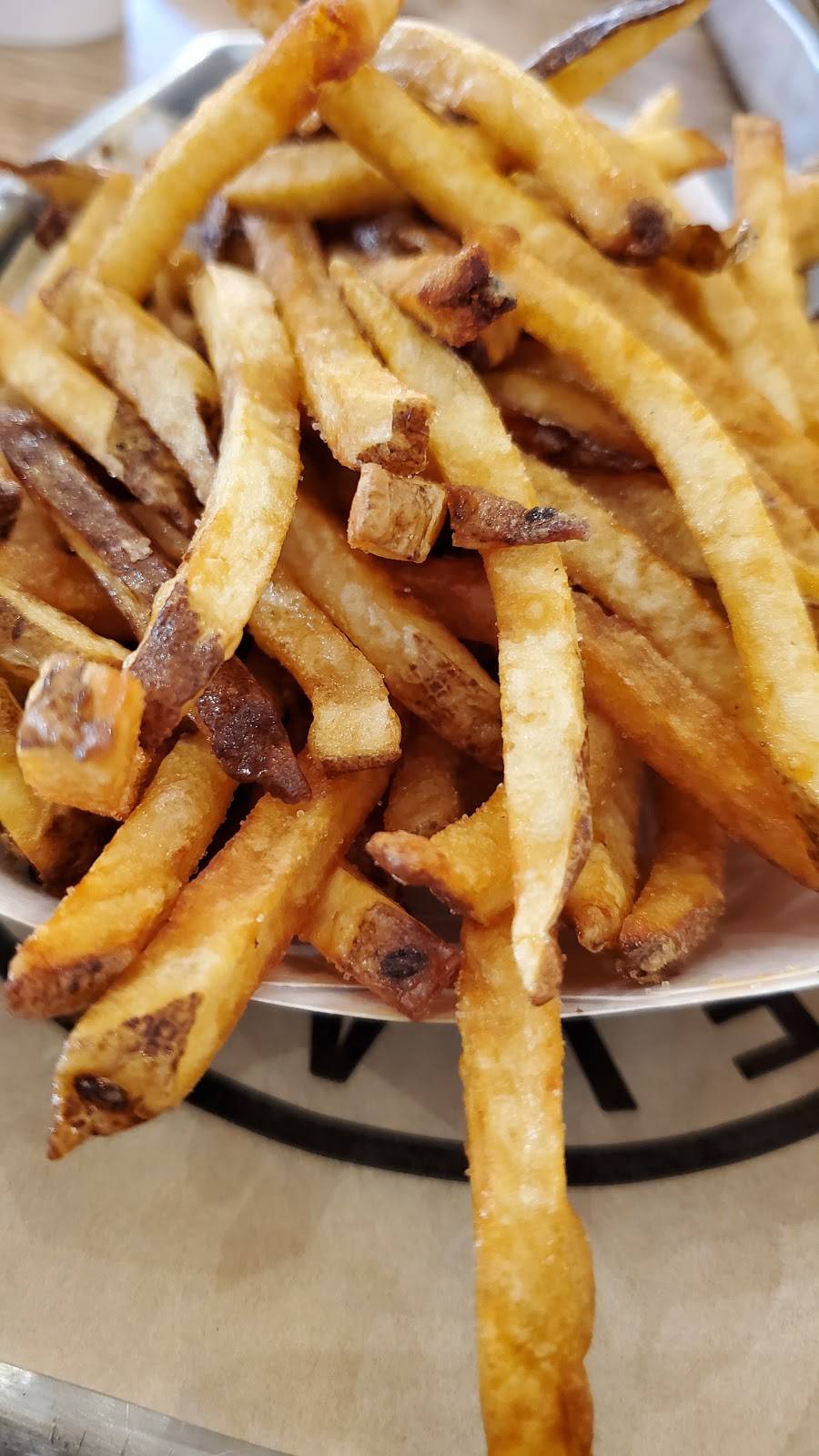 Elevation Burger | meal takeaway | 479 Stillwater Ave, Bangor, ME 04401, USA | 2072627351 OR +1 207-262-7351