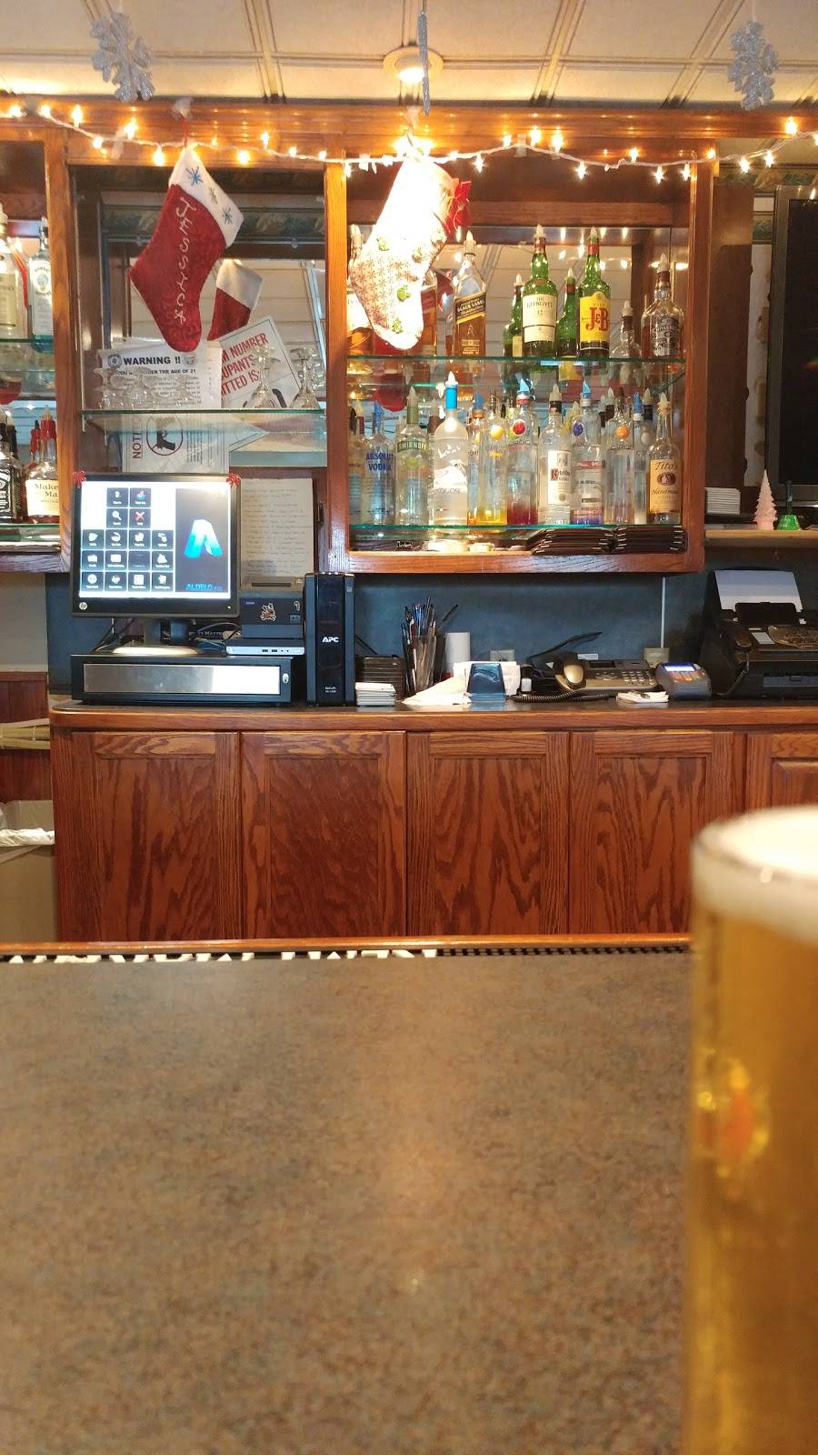 City Hall Grille & Drinks | restaurant | 315 S Reynolds Rd, Toledo, OH 43615, USA | 4195361166 OR +1 419-536-1166