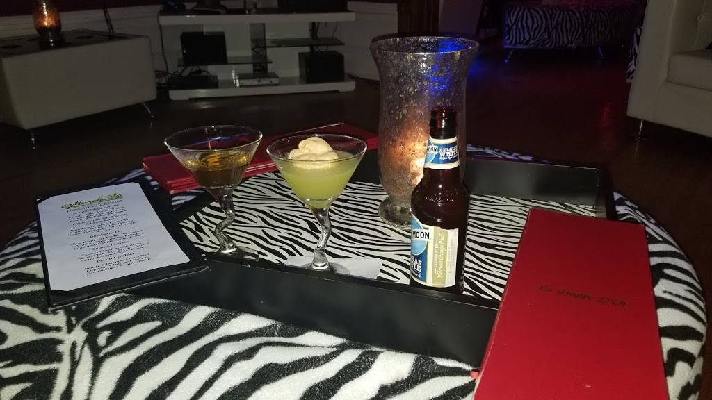 1393 Lounge Martini & Dessert Bar | night club | 1393 Main St, Marinette, WI 54143, United States | 7157329531 OR +1 715-732-9531