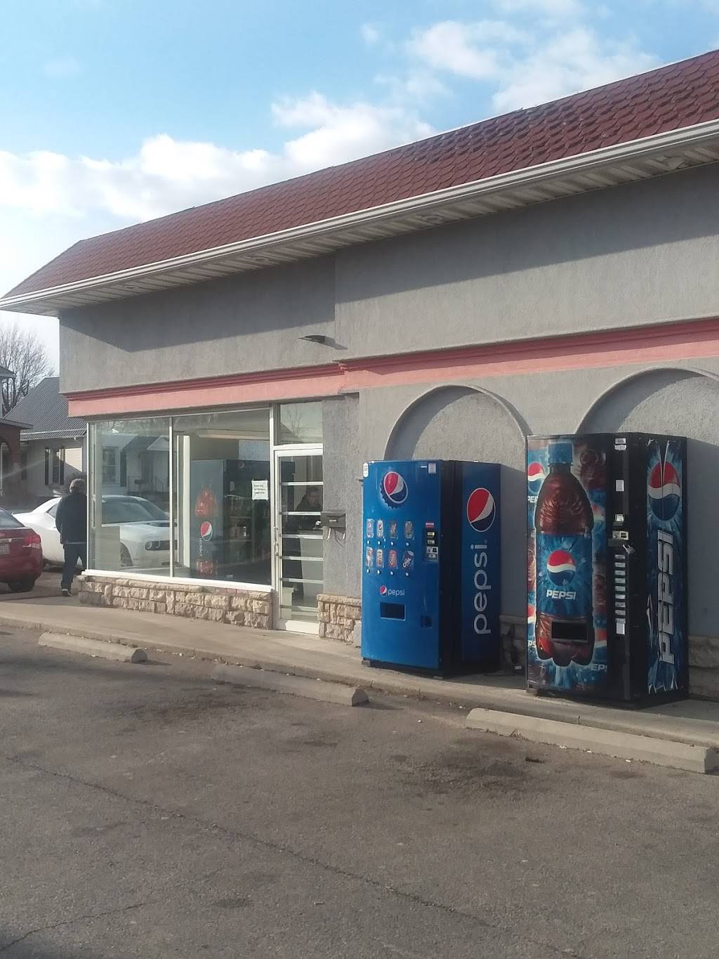 Tubbys Pizza | restaurant | 138 W Columbia St, Marion, OH 43302, USA | 7403822912 OR +1 740-382-2912