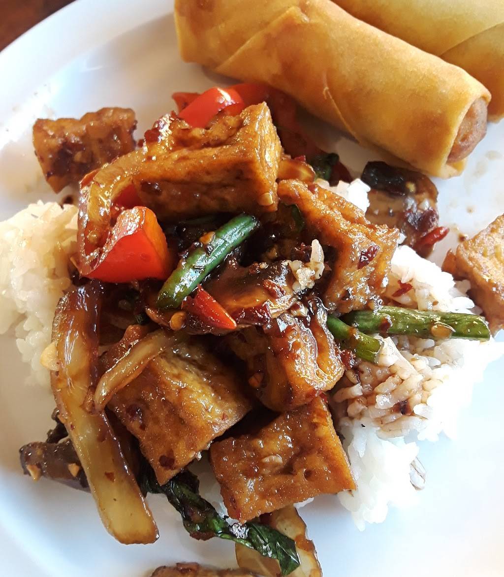 Phang Roy Thai Cuisine | restaurant | 877 S Citrus Ave, Azusa, CA 91702, USA | 6269668797 OR +1 626-966-8797