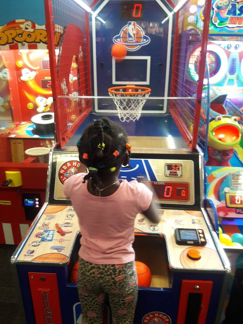 Chuck E. Cheese | restaurant | 6890 Douglas Blvd, Douglasville, GA 30135, USA | 7705778951 OR +1 770-577-8951