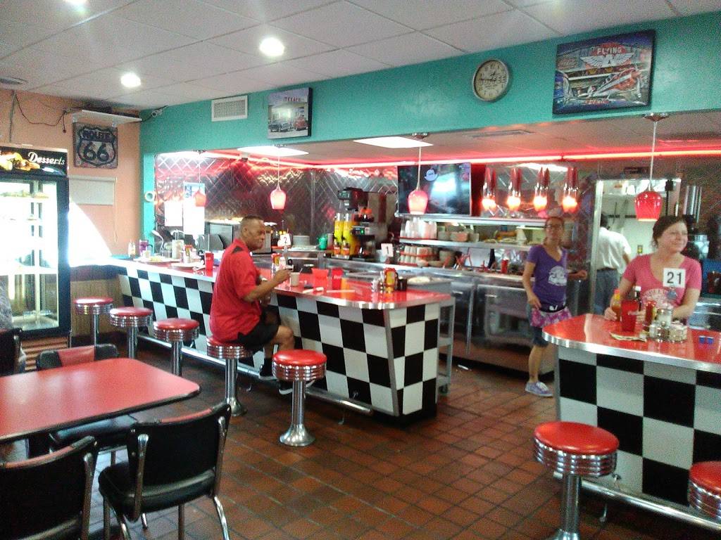 Freeway Cafe #1 | restaurant | 465 S Sheridan Rd, Tulsa, OK 74112, USA | 9188368150 OR +1 918-836-8150