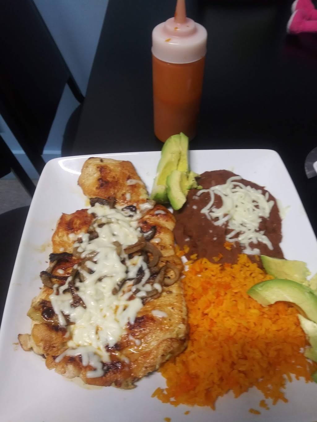 Taqueria Los Tres Hermanos | restaurant | 415 E High Ave, New Philadelphia, OH 44663, USA | 3304407298 OR +1 330-440-7298