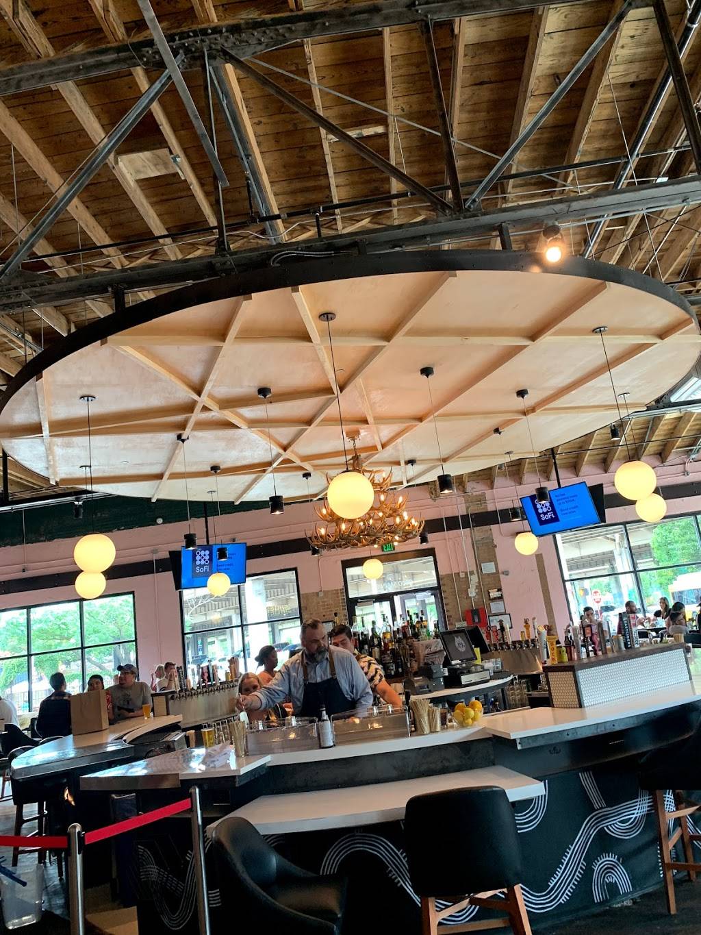 Punch Bowl Social Dallas | restaurant | 2600 Main St, Dallas, TX 75226, USA | 4696076880 OR +1 469-607-6880