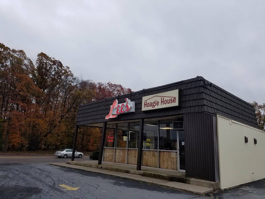 Lees Hoagie House | restaurant | 228 S West End Blvd, Quakertown, PA 18951, USA | 2155387875 OR +1 215-538-7875