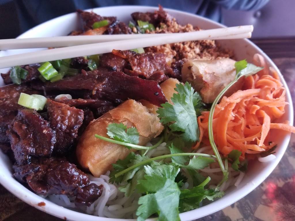 Rice Noodle | restaurant | 2836 Arden Way, Sacramento, CA 95825, USA | 9164813726 OR +1 916-481-3726