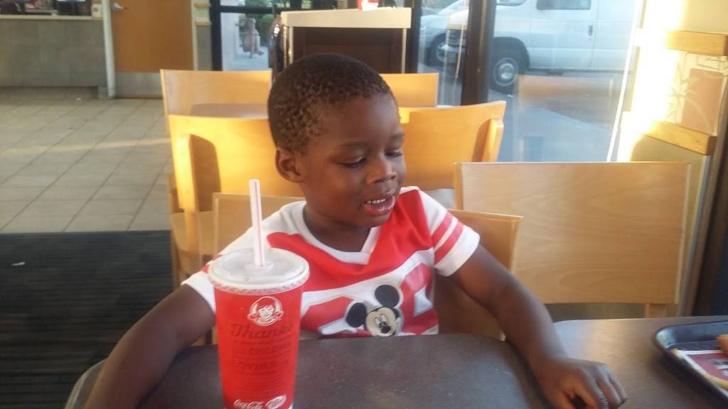 Wendys | restaurant | 1140 C St, Fresno, CA 93706, USA | 5594862802 OR +1 559-486-2802