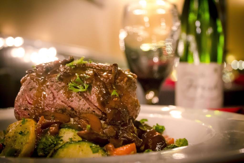 Four Seasons Bistro | restaurant | 474305 E State Rd 200, Fernandina Beach, FL 32034, USA | 9043106821 OR +1 904-310-6821