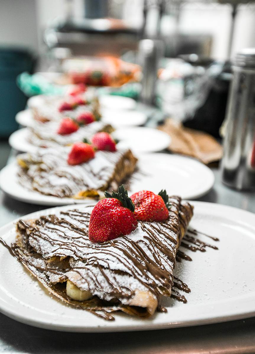 Les Crepes Carytown | restaurant | 3325 W Cary St r, Richmond, VA 23221, USA | 8043552038 OR +1 804-355-2038