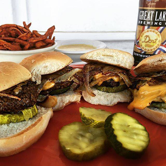 Yours Truly Chagrin Falls | restaurant | 30 N Main St, Chagrin Falls, OH 44022, USA | 4402473232 OR +1 440-247-3232