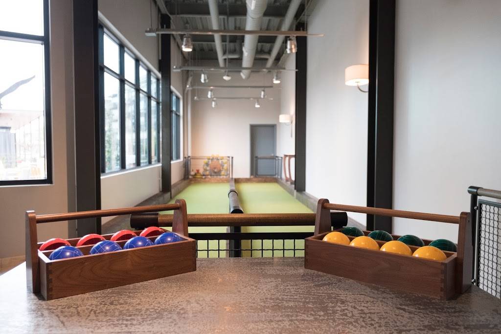 Pinstripes | restaurant | 5001 Trailhead Bend Way, Fort Worth, TX 76109, USA | 6823520808 OR +1 682-352-0808