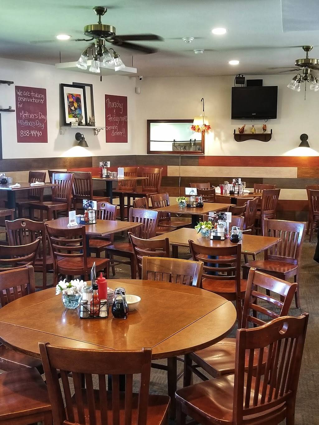 Howling Rooster Cafe | restaurant | 529 Englewood Ave, Buffalo, NY 14223, USA | 7168384440 OR +1 716-838-4440