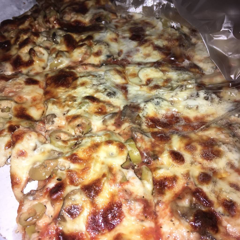 Russos Pizza | restaurant | 11620 S Pulaski Rd, Alsip, IL 60803, USA | 7083896166 OR +1 708-389-6166