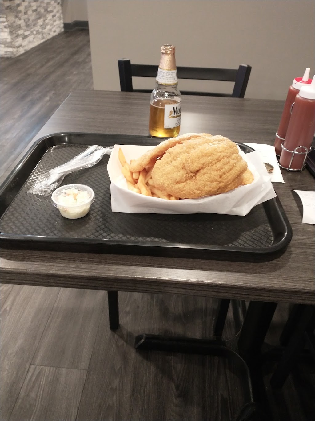 Chicago Fish and Chicken | restaurant | 333 S Schmale Rd, Carol Stream, IL 60188, USA | 6304564513 OR +1 630-456-4513