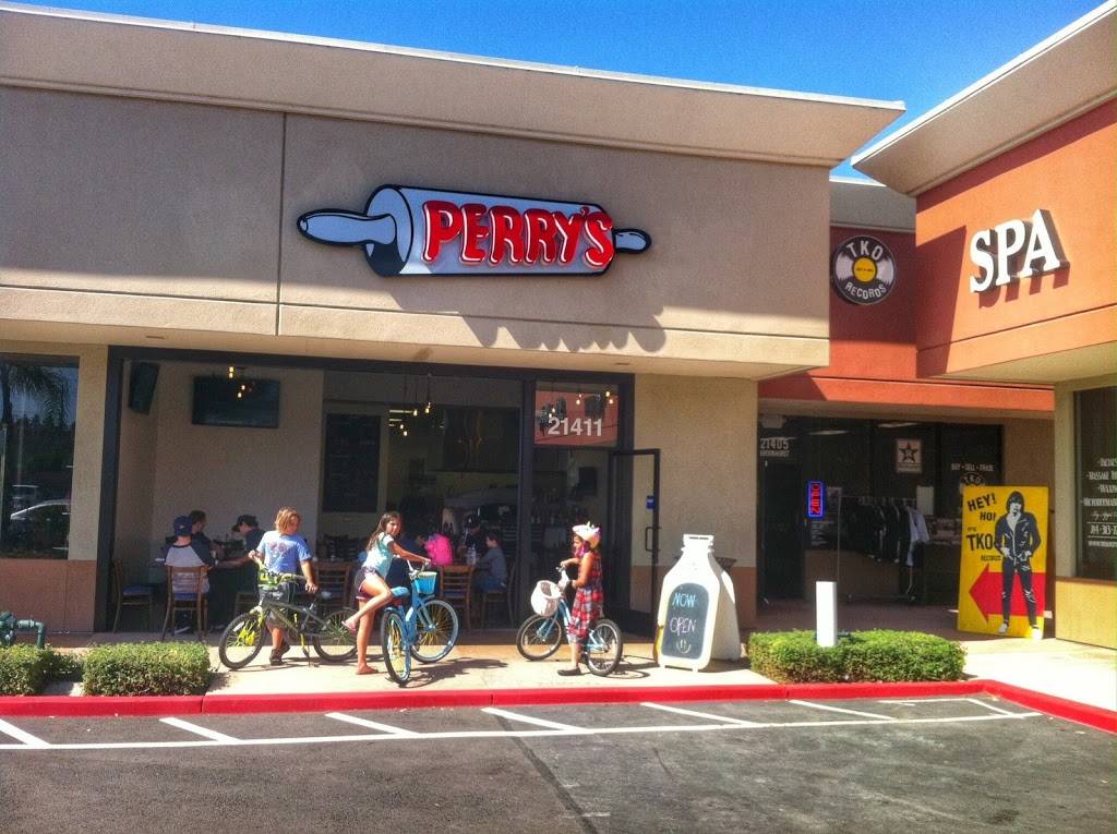 Perrys Pizza | meal takeaway | 21411 Brookhurst St, Huntington Beach, CA 92646, USA | 7145932800 OR +1 714-593-2800