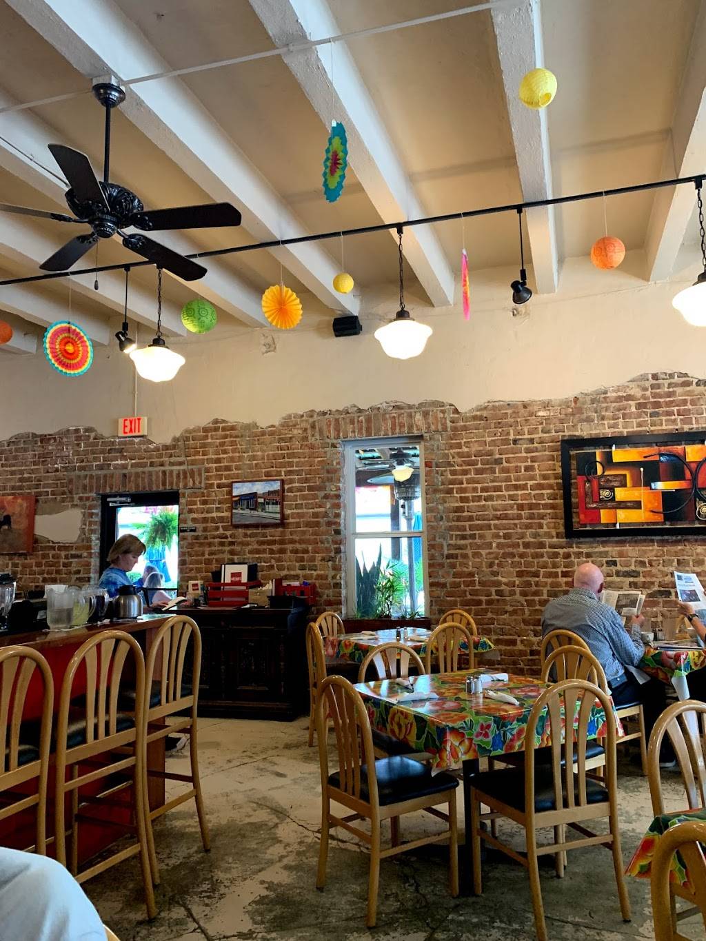 Maximos Cantina | Omaha Mexican Restaurant | restaurant | 2613 N Main St, Elkhorn, NE 68022, USA | 4022894062 OR +1 402-289-4062